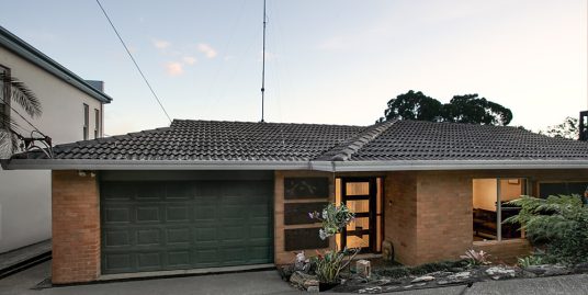 11 Elm Street, Lugarno  NSW  2210